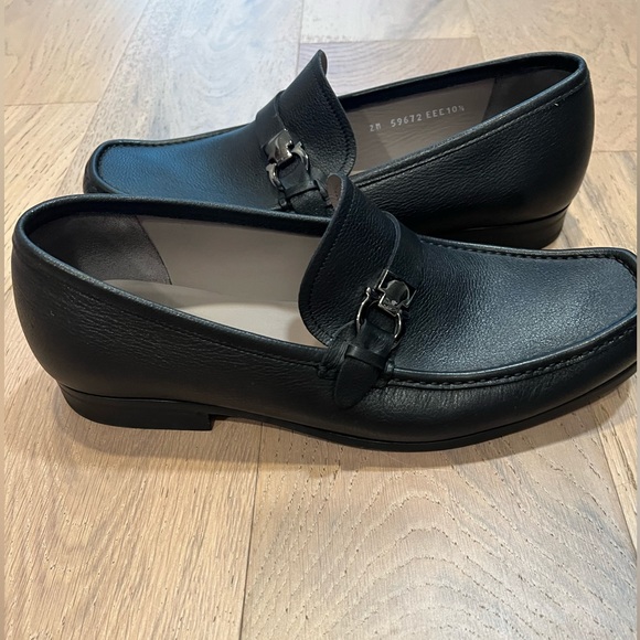 Ferragamo Men’s Black loafers size 10.5